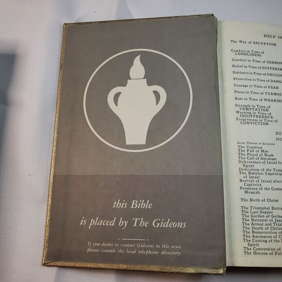 Vintage Holy Bible Placed By The Gideons International 1973 Edition - Picture 7 of 11